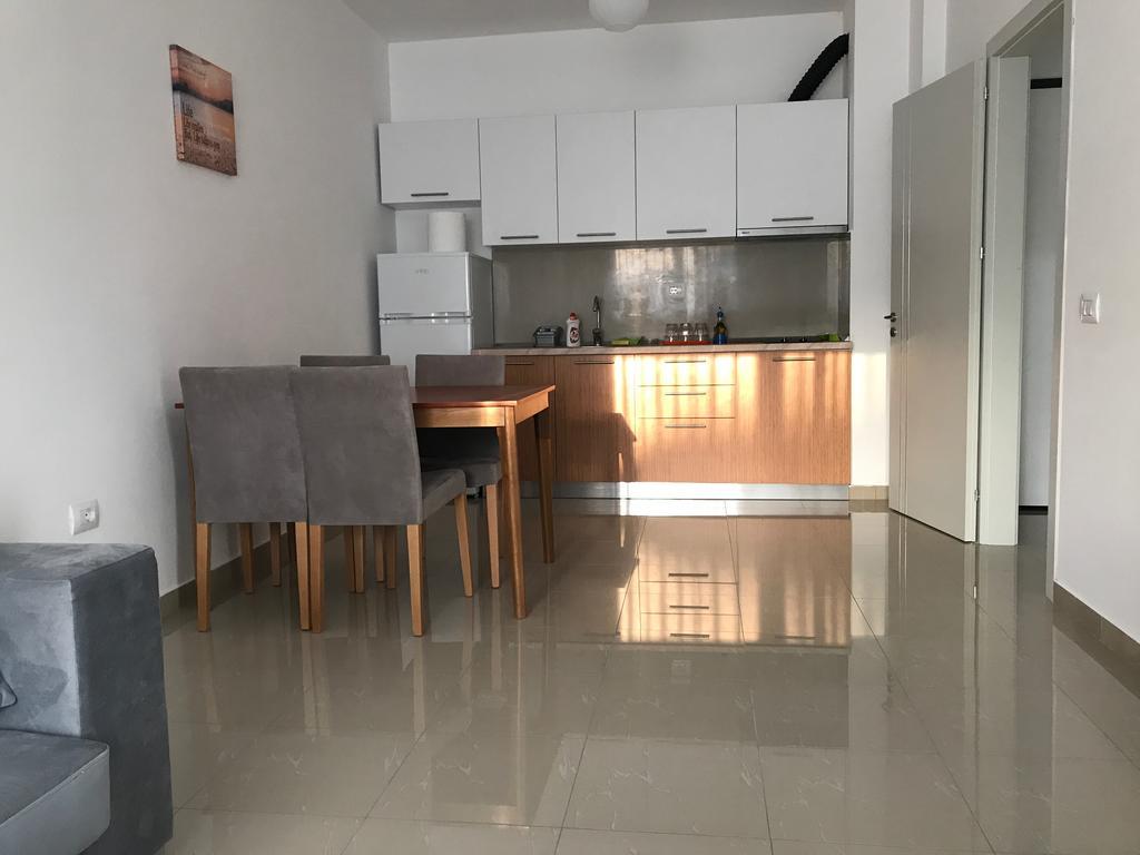 Viktoria'S Apartments Shëngjin Zewnętrze zdjęcie