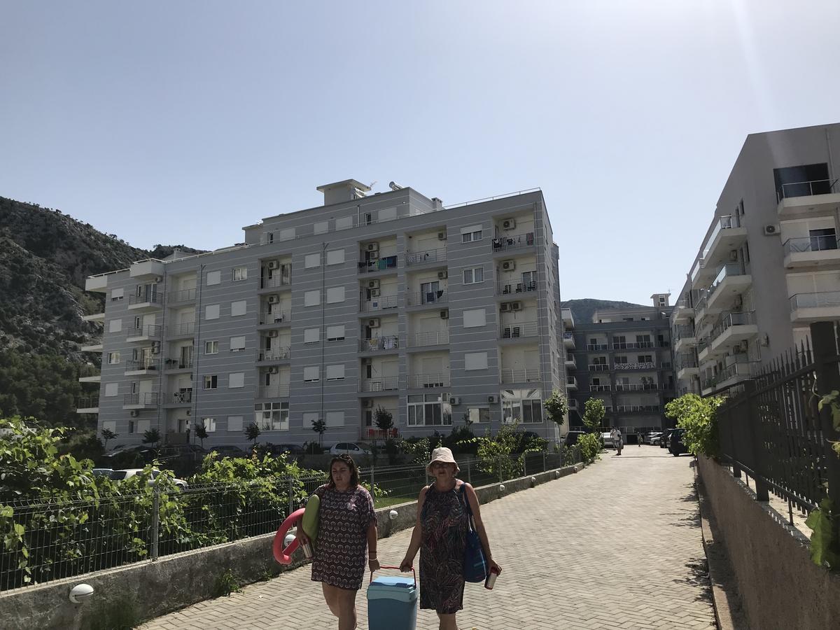 Viktoria'S Apartments Shëngjin Zewnętrze zdjęcie